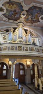 Świątynia odzyskuje pełen blask: Nowe brzmienie i drzwi z oficjalnym odbiorem konserwatora!